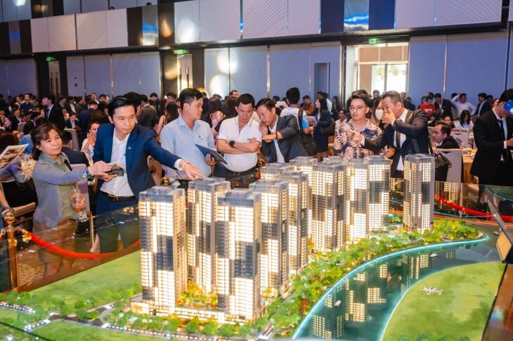 Bất động sản TP.HCM nóng trở lại, nhưng không dành cho người không hiểu luật