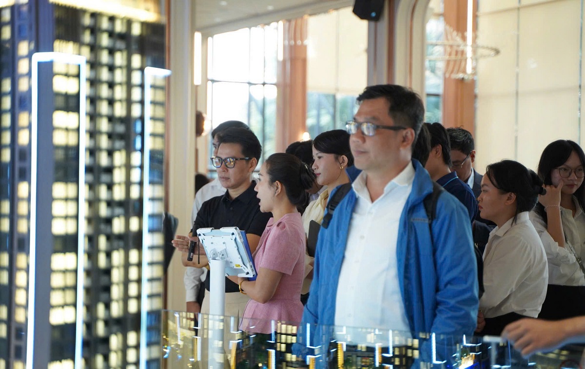 Thị trường phía Nam có sự phân hóa rõ ràng về phân khúc, đặc biệt là dòng căn hộ pháp lý hoàn chỉnh, vị trí trung tâm, hệ tiện ích cao cấp, phù hợp với nhóm nhà đầu tư có tiềm lực tài chính và kỳ vọng sinh lời bền vững.